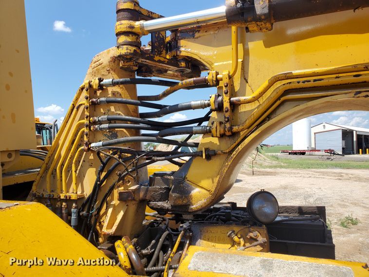 image for item KY9184 1977 Caterpillar 613B  elevating scraper