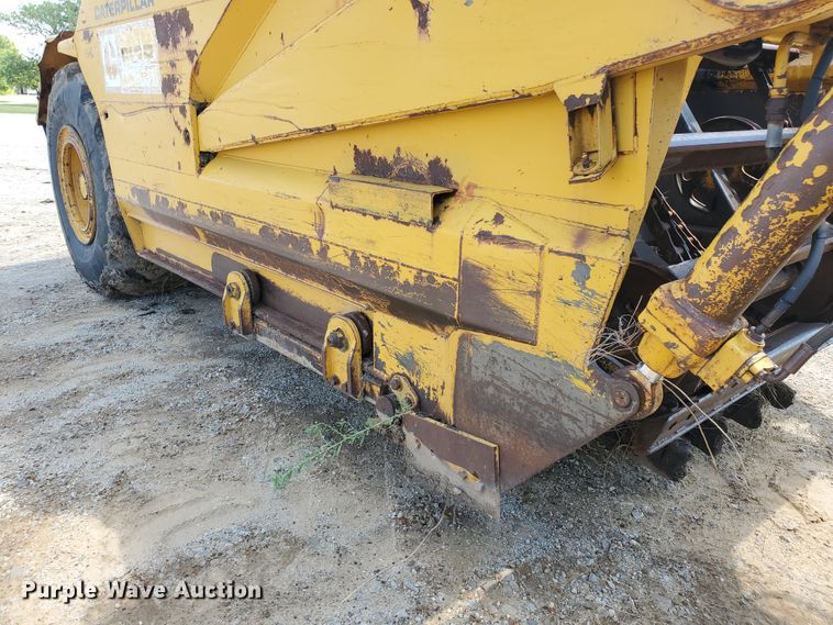 image for item KY9184 1977 Caterpillar 613B  elevating scraper