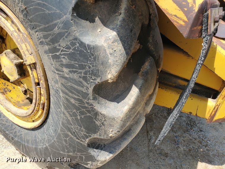 image for item KY9184 1977 Caterpillar 613B  elevating scraper