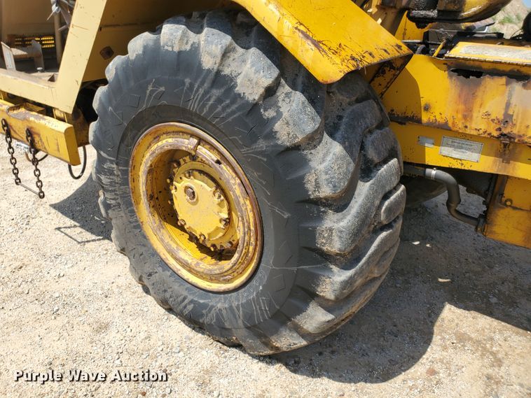 image for item KY9184 1977 Caterpillar 613B  elevating scraper