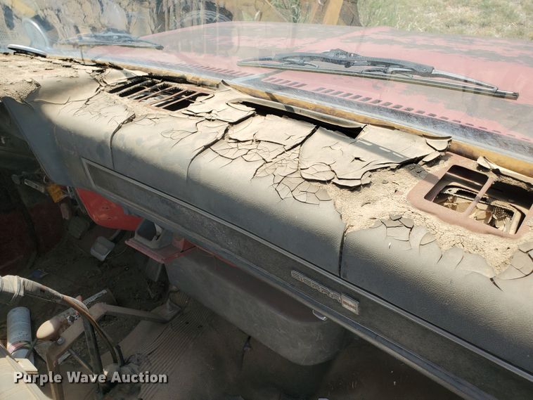 image for item KY9191 1990 GMC C6000  truck cab and chassis