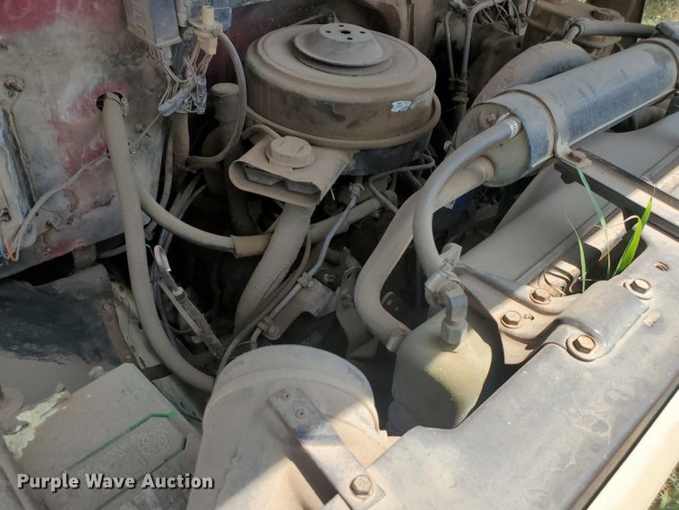 image for item KY9191 1990 GMC C6000  truck cab and chassis