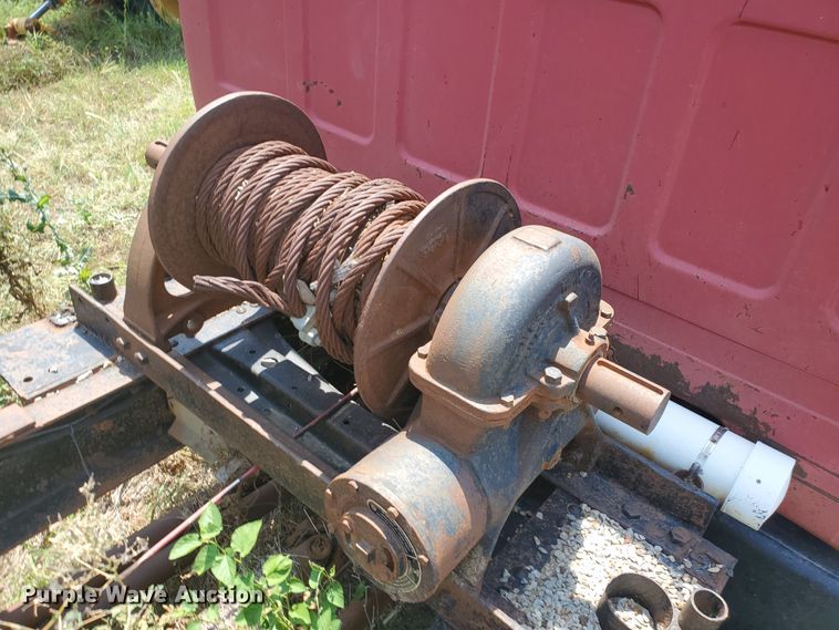 image for item KY9191 1990 GMC C6000  truck cab and chassis