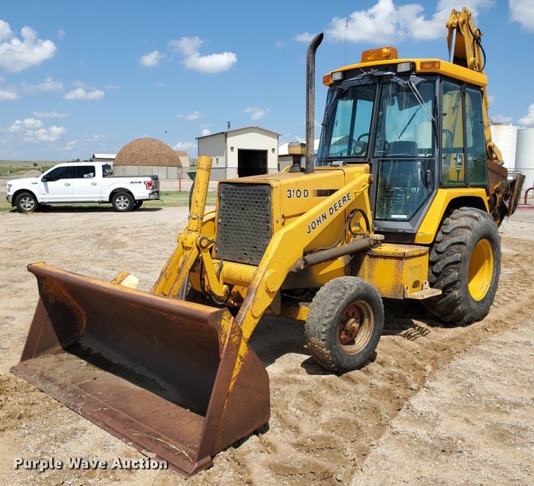 image for item KY9192 1992 John Deere 310D  backhoe