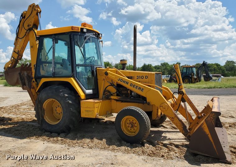 image for item KY9192 1992 John Deere 310D  backhoe