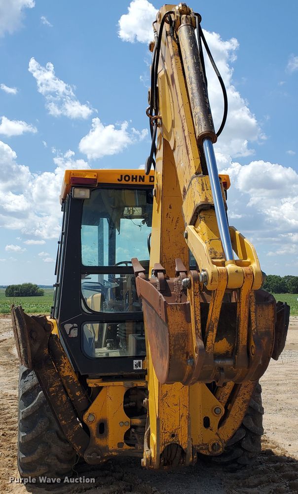 image for item KY9192 1992 John Deere 310D  backhoe
