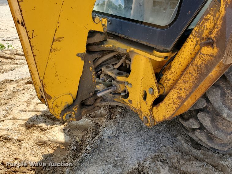 image for item KY9192 1992 John Deere 310D  backhoe