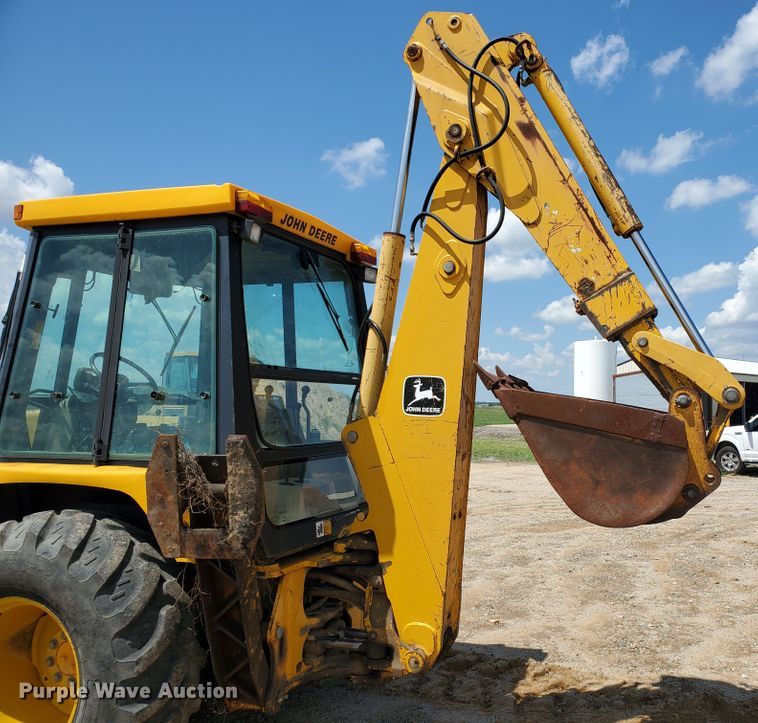 image for item KY9192 1992 John Deere 310D  backhoe