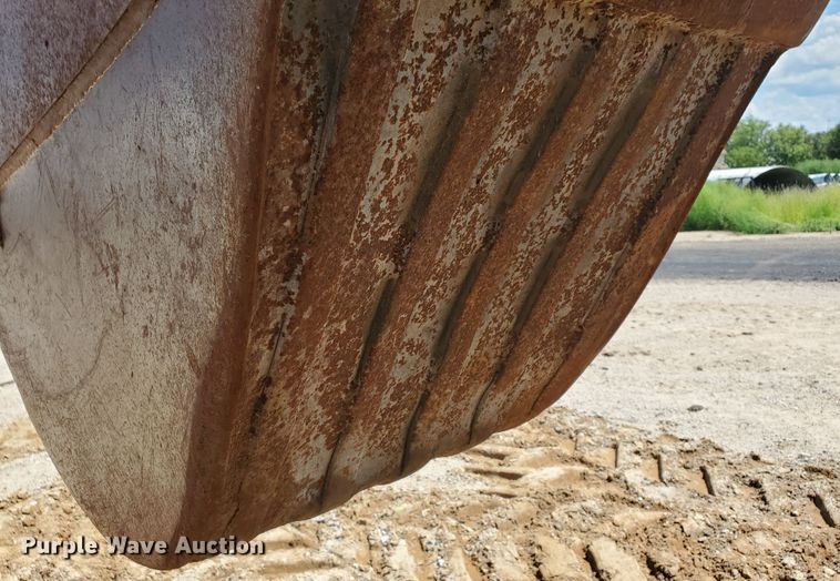 image for item KY9192 1992 John Deere 310D  backhoe