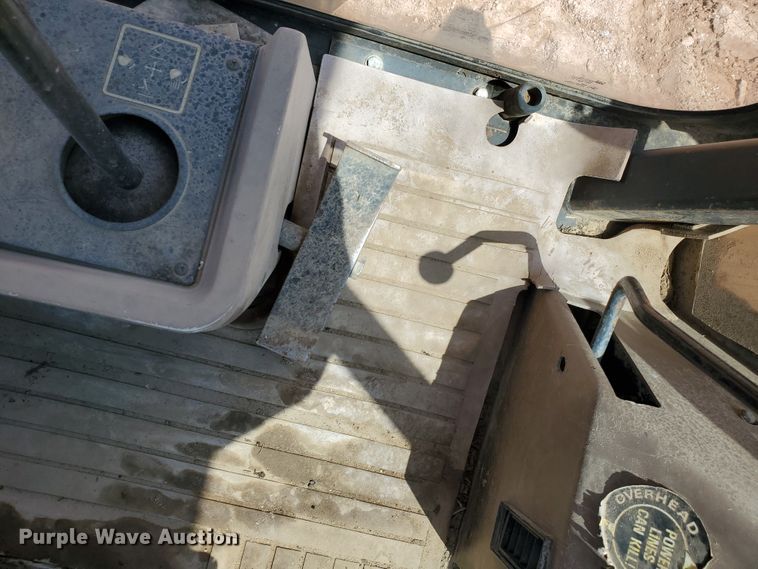 image for item KY9192 1992 John Deere 310D  backhoe