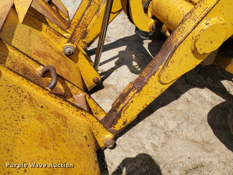 image for item KY9192 1992 John Deere 310D  backhoe