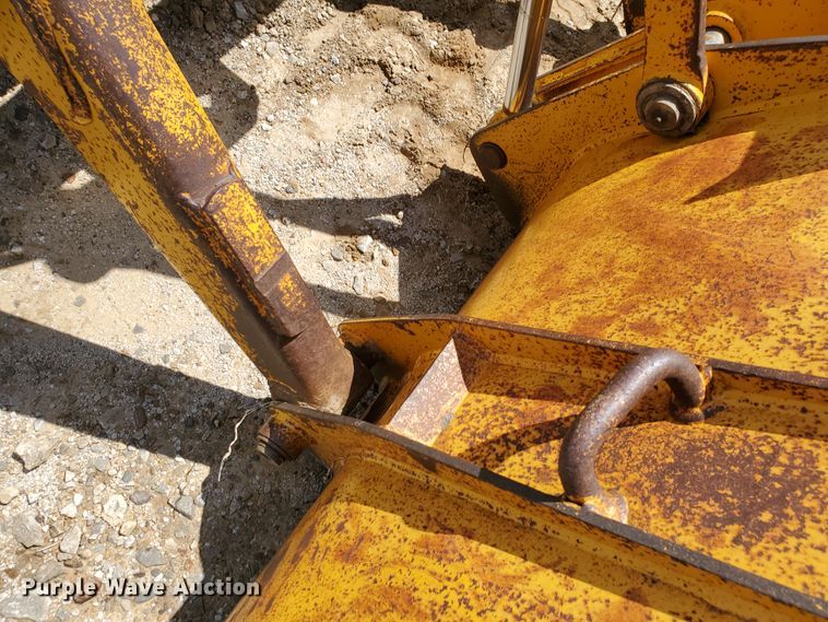 image for item KY9192 1992 John Deere 310D  backhoe