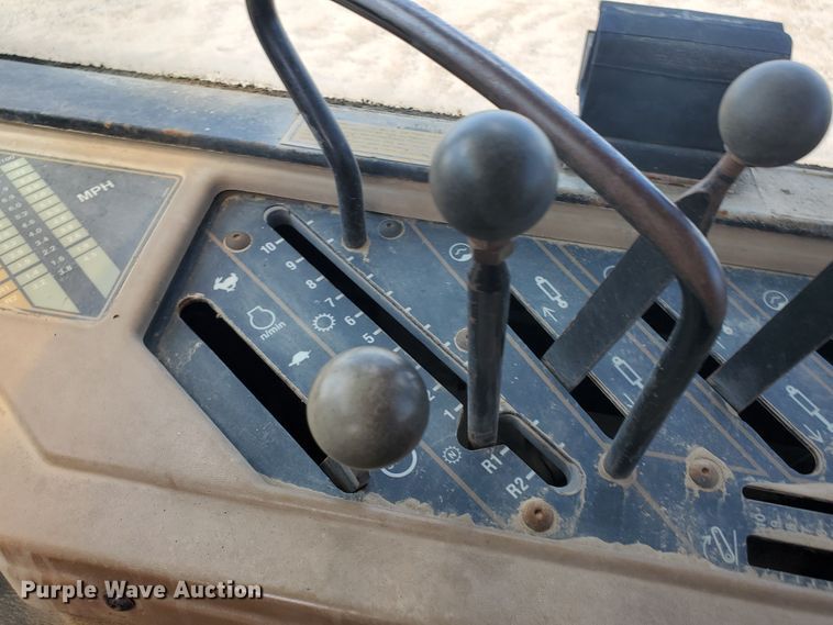 image for item KY9193 1987 Caterpillar Challenger 65  track tractor