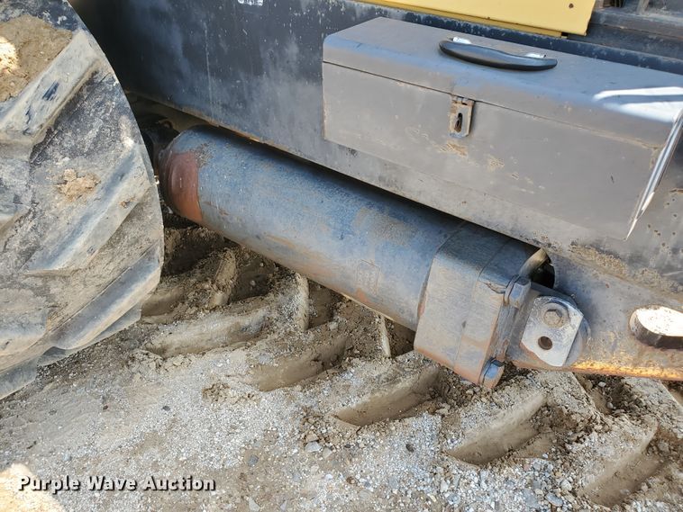 image for item KY9193 1987 Caterpillar Challenger 65  track tractor