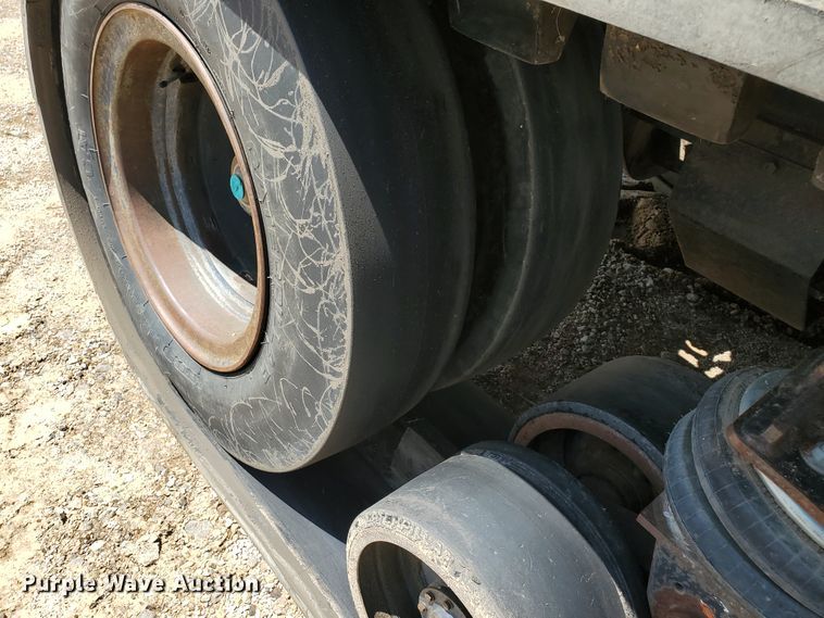 image for item KY9193 1987 Caterpillar Challenger 65  track tractor