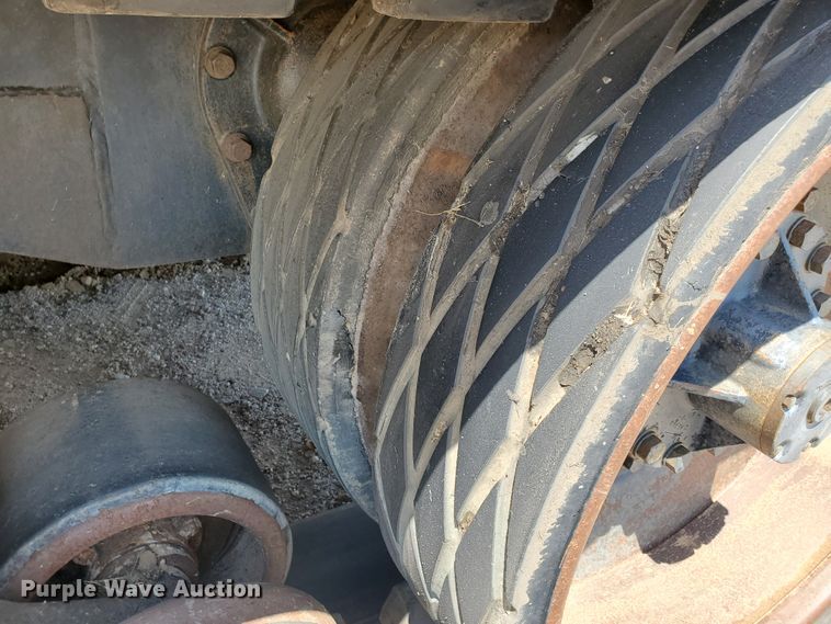 image for item KY9193 1987 Caterpillar Challenger 65  track tractor