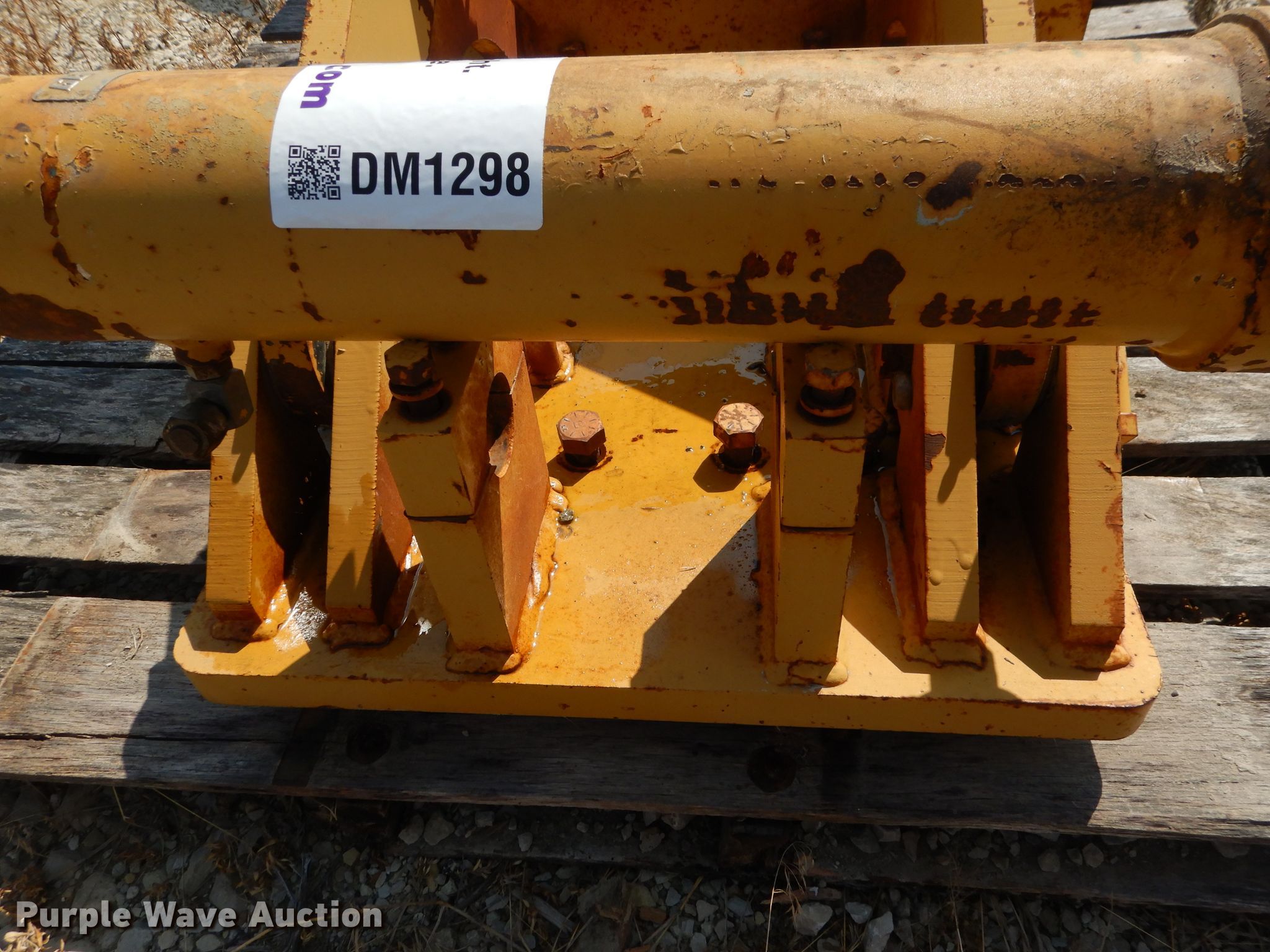 Balderson BL012 front mounted motor grader lift group in Westmoreland