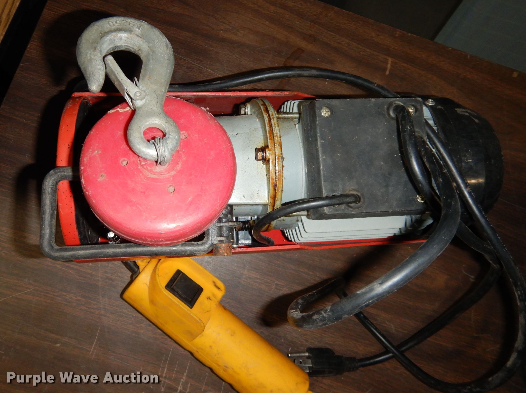 Chicago Electric winch in Junction City, KS Item HD9548 sold Purple