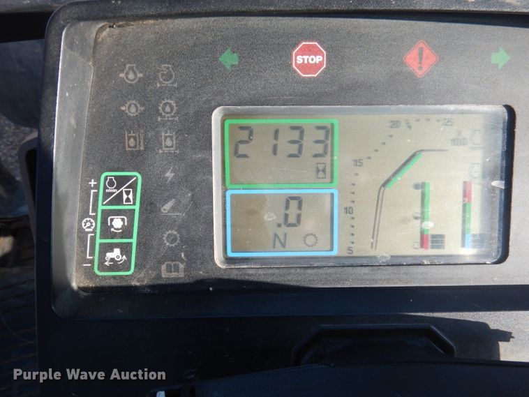 image for item DA5342 1998 John Deere 7710  MFWD tractor