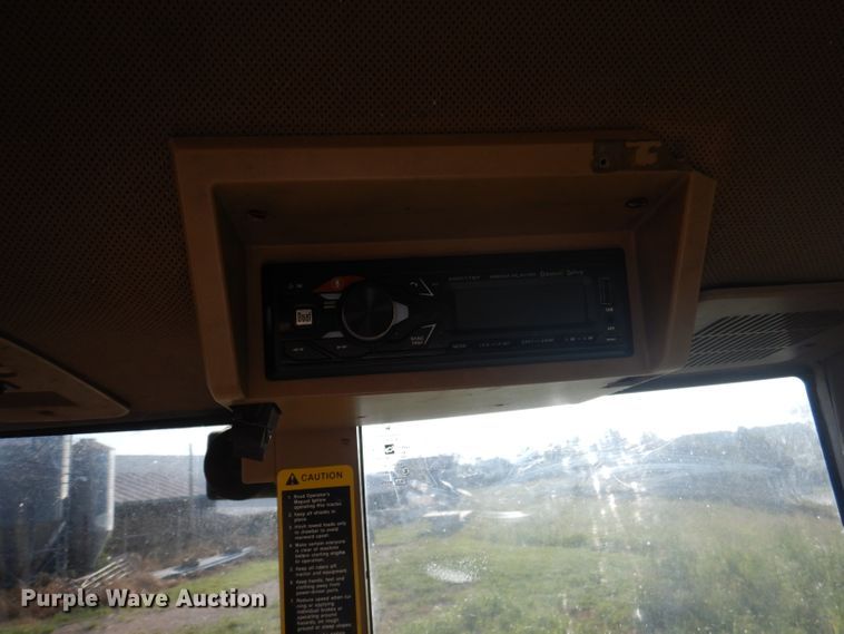 image for item DA5342 1998 John Deere 7710  MFWD tractor