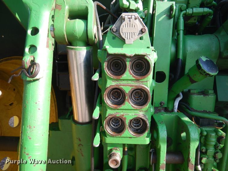 image for item DA5342 1998 John Deere 7710  MFWD tractor