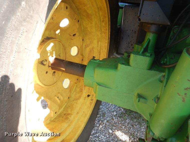 image for item DA5342 1998 John Deere 7710  MFWD tractor