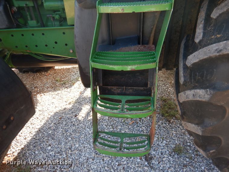 image for item DA5342 1998 John Deere 7710  MFWD tractor