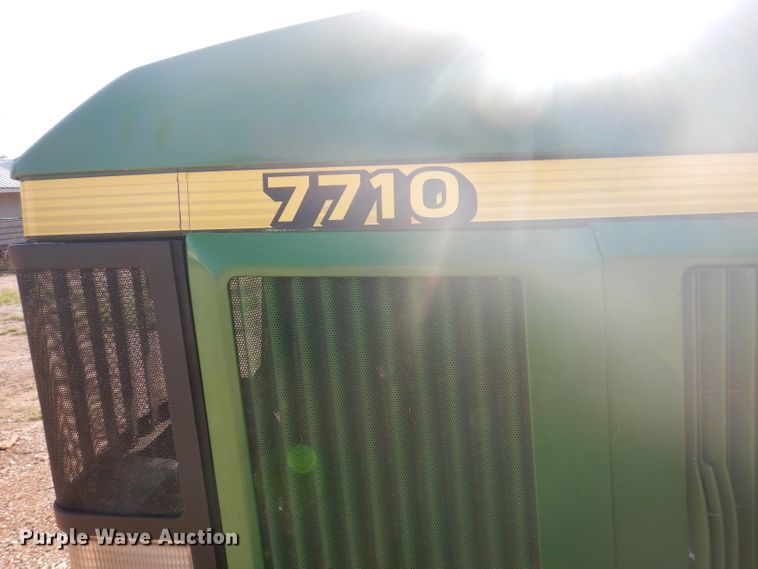 image for item DA5342 1998 John Deere 7710  MFWD tractor