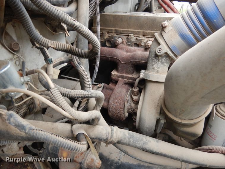 image for item DG0841 2002 Freightliner FL60  flatbed truck