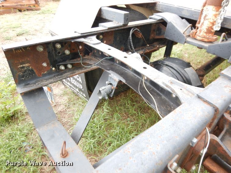 image for item DG0841 2002 Freightliner FL60  flatbed truck