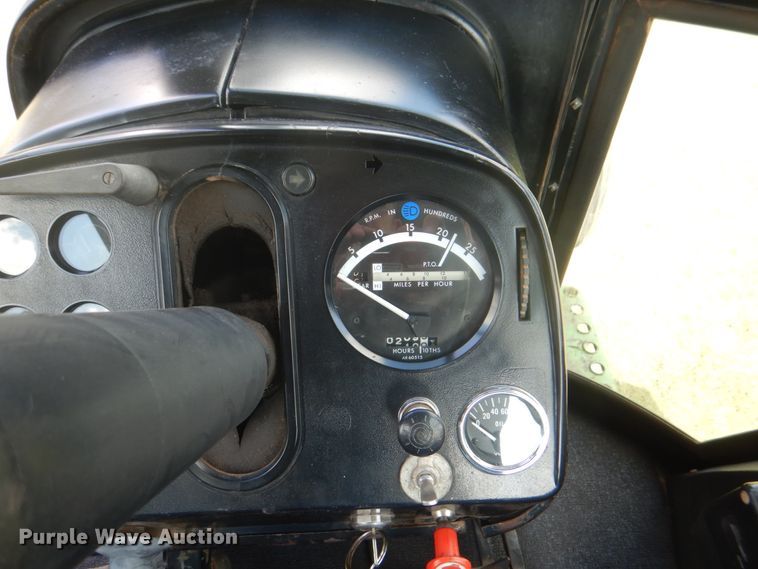 image for item DH7273 1974 John Deere 4430  tractor