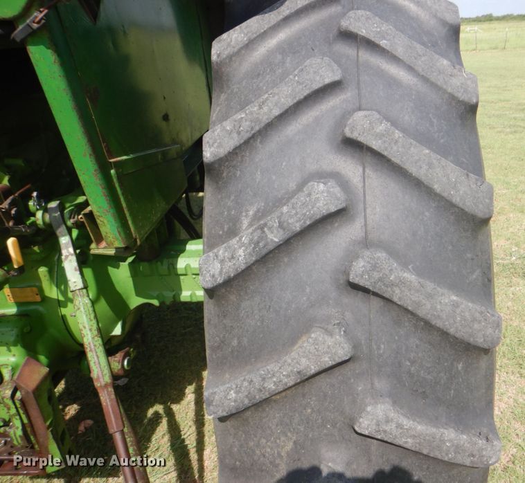 image for item DH7273 1974 John Deere 4430  tractor