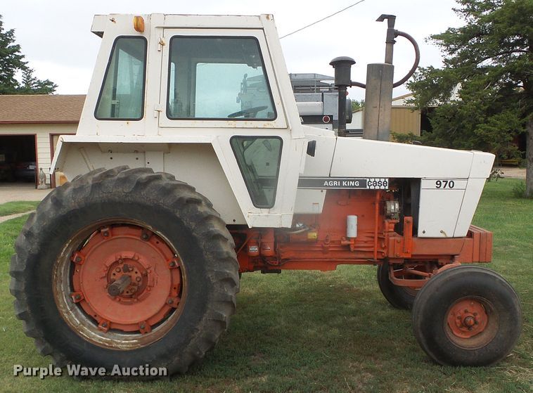 image for item DI5691 1975 Case 970  Agri-King tractor