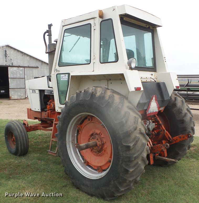 image for item DI5691 1975 Case 970  Agri-King tractor