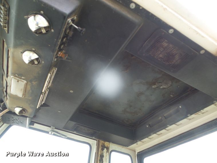 image for item DI5691 1975 Case 970  Agri-King tractor