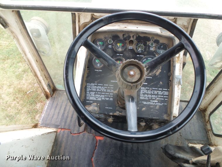 image for item DI5691 1975 Case 970  Agri-King tractor