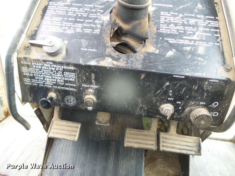 image for item DI5691 1975 Case 970  Agri-King tractor