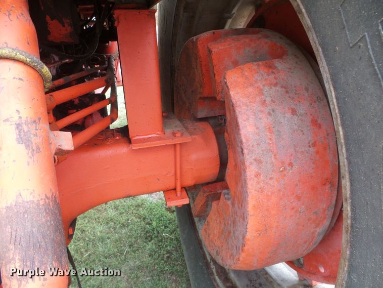 image for item DI5691 1975 Case 970  Agri-King tractor