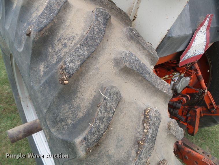 image for item DI5691 1975 Case 970  Agri-King tractor