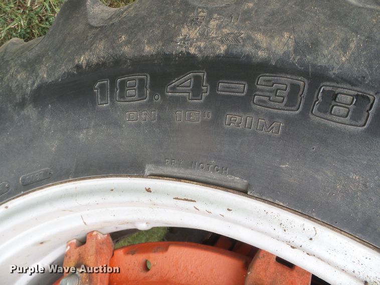 image for item DI5691 1975 Case 970  Agri-King tractor