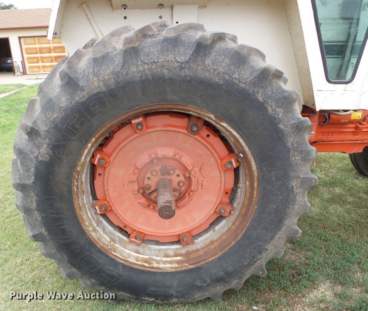 image for item DI5691 1975 Case 970  Agri-King tractor