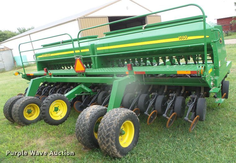 image for item DI5693 John Deere 1590  grain drill