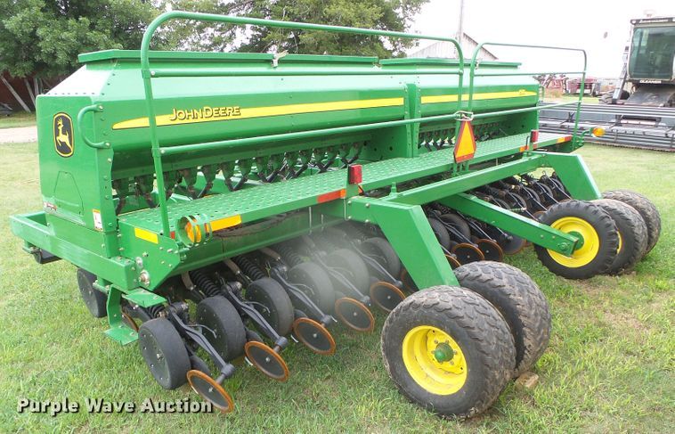 image for item DI5693 John Deere 1590  grain drill