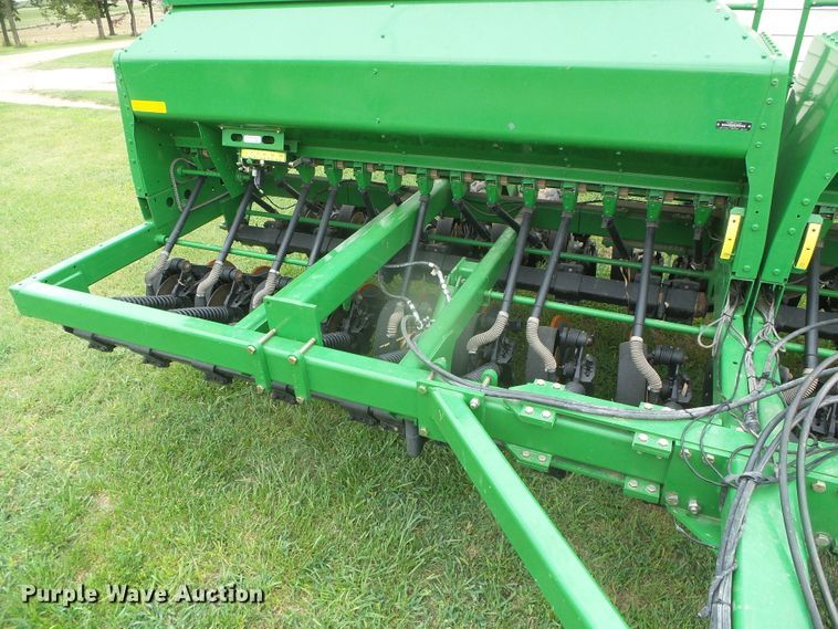 image for item DI5693 John Deere 1590  grain drill
