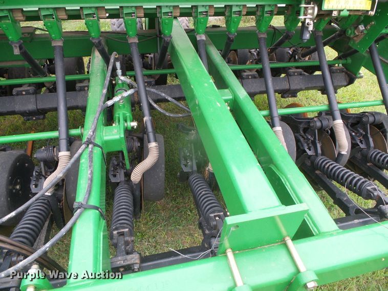 image for item DI5693 John Deere 1590  grain drill