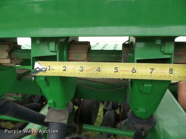 image for item DI5693 John Deere 1590  grain drill