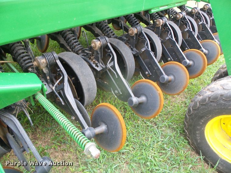 image for item DI5693 John Deere 1590  grain drill