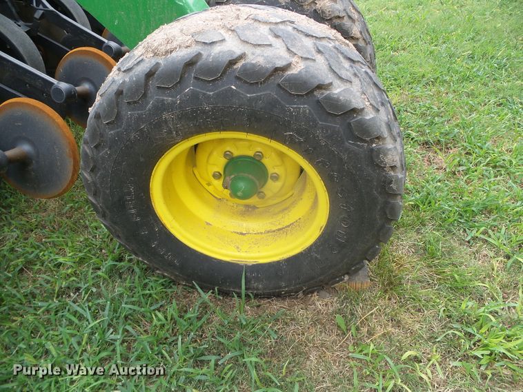 image for item DI5693 John Deere 1590  grain drill