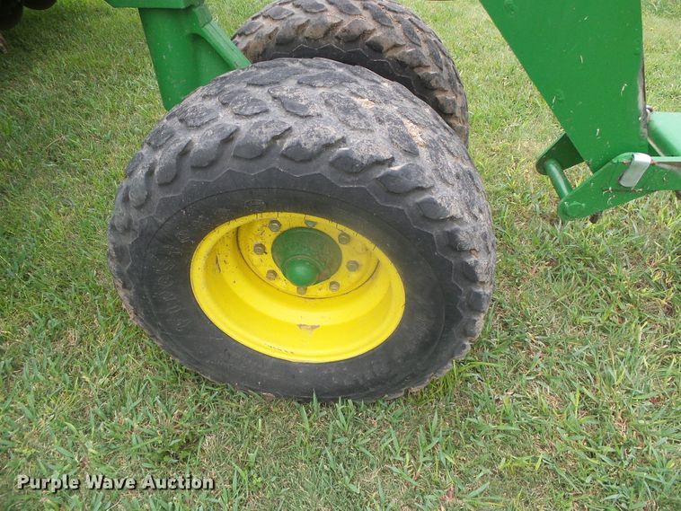 image for item DI5693 John Deere 1590  grain drill
