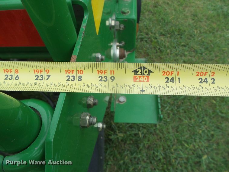 image for item DI5693 John Deere 1590  grain drill